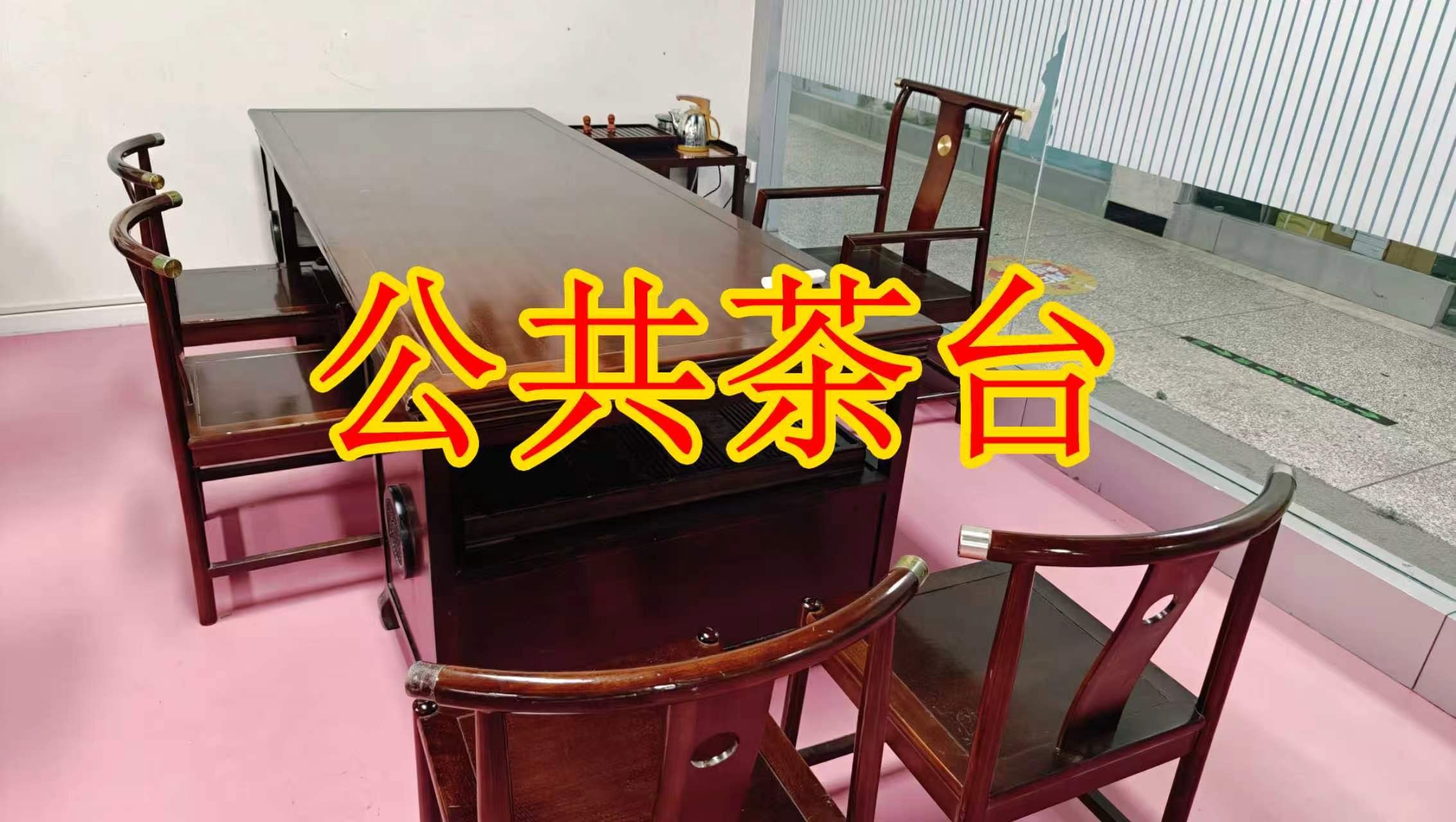 面积灵活：小面积办公室至大面积办公、经营空间均可选择； 部分房源可注册公司，满足企业办公需求； 商铺临街，具备上下水、用电等经营条件； 适合副食品、茶叶、酒水、百货、电商、培训、办公等多种行业。